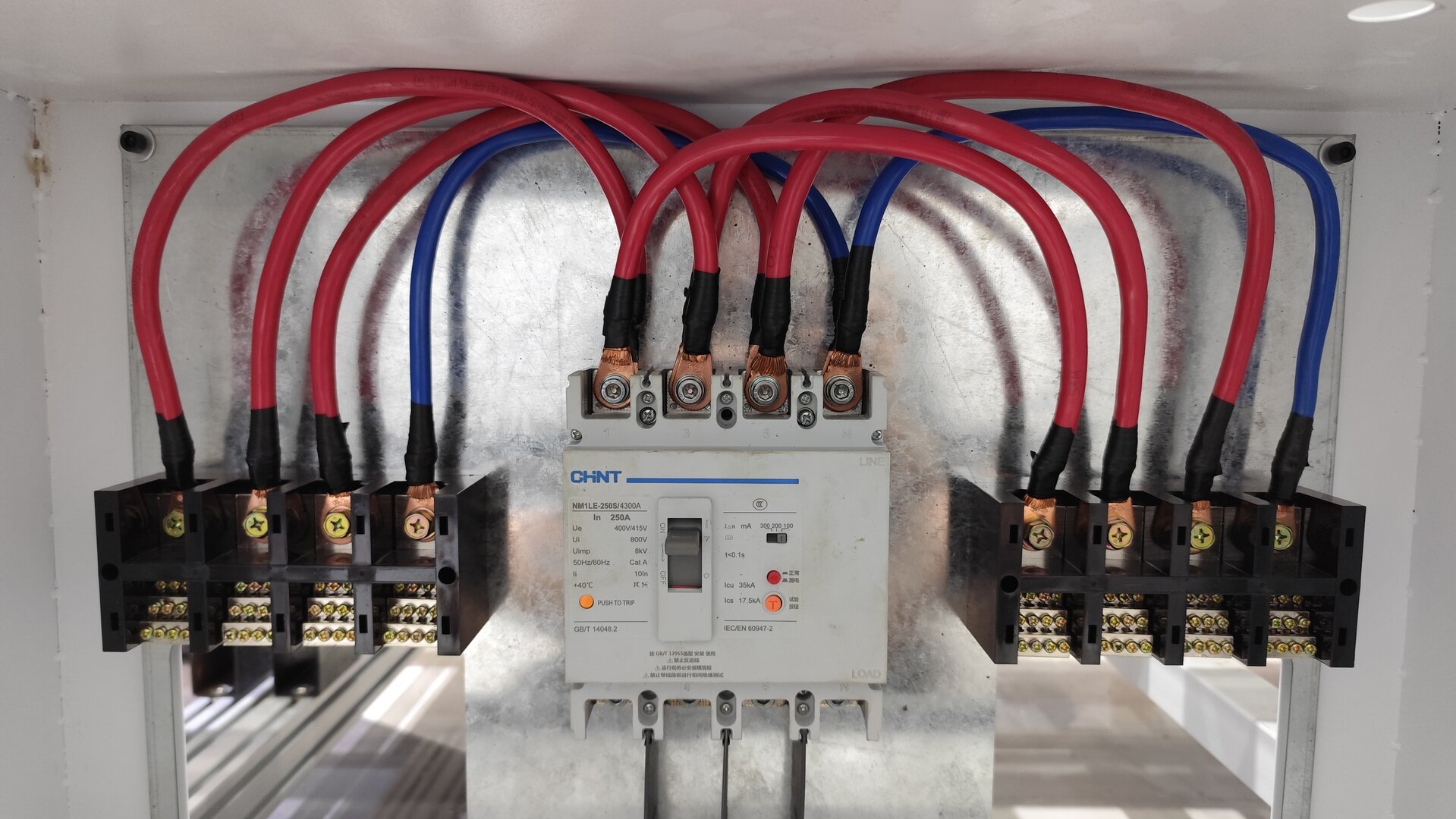 Gabinete de control 5